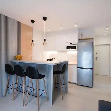 Urban Arcadia Apartment Split